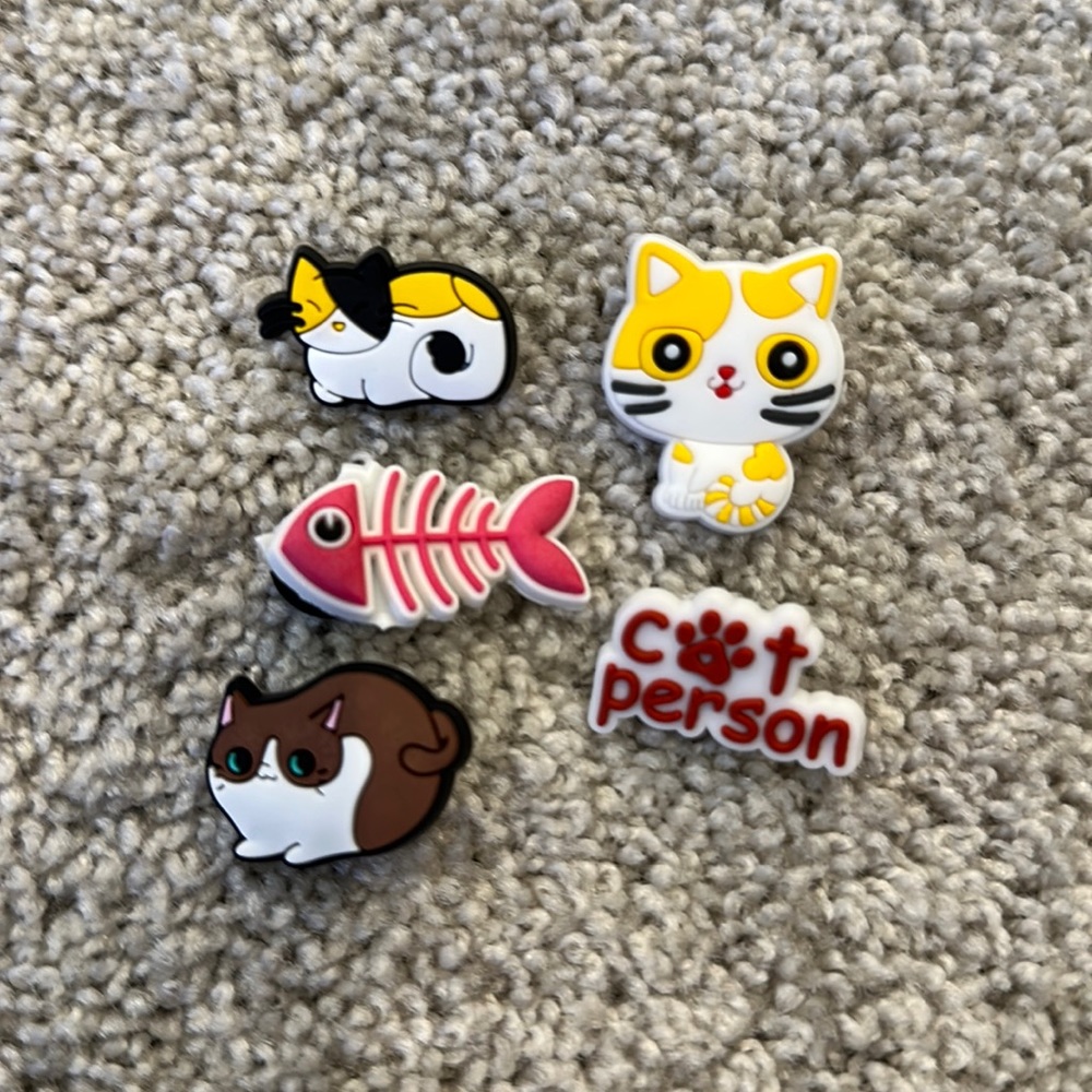 Cat Shoe Charms (Croc Jibbitz) - Picture 3 of 4